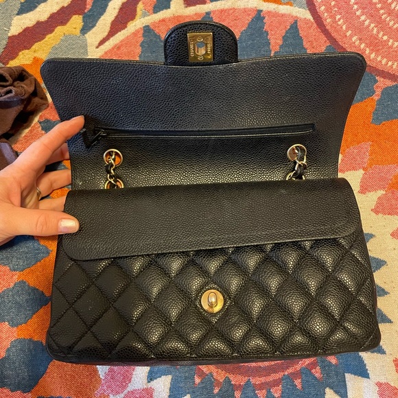 SOLD- 💕Chanel medium double flap caviar leather💕 - Picture 4 of 16